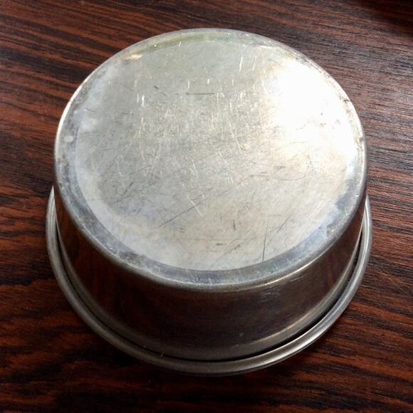 Vintage Aluminum Pan set of 3 Vitality and Valiant by Mirro Wear-Ever - Picture 9 of 10